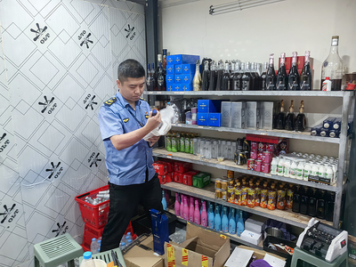 臨渭區市場監管局開展酒吧、KTV食品安全專項檢查